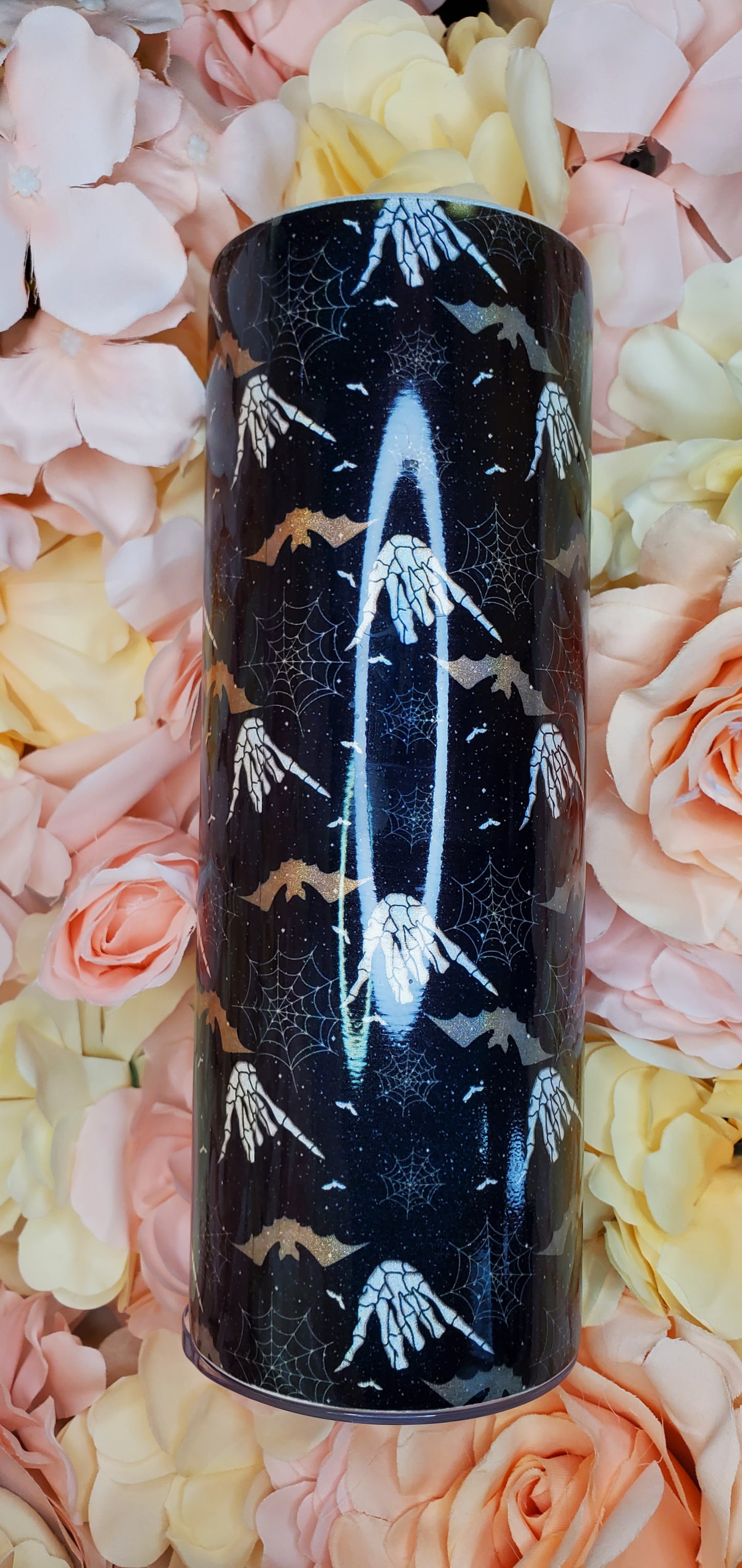 Skelly Hands 20oz tumbler